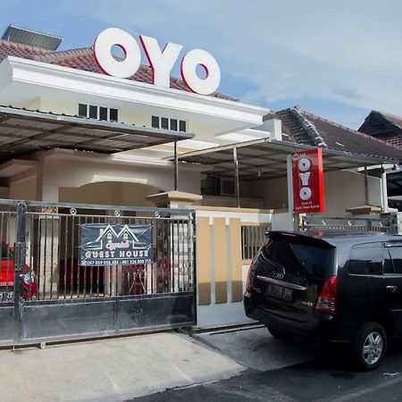 Oyo 314 Emas 23 Guest House Syariah Malang Exterior foto