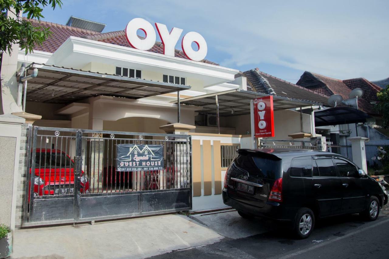 Oyo 314 Emas 23 Guest House Syariah Malang Exterior foto